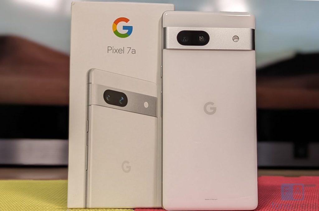 Pixel 7a - 128GB view 3