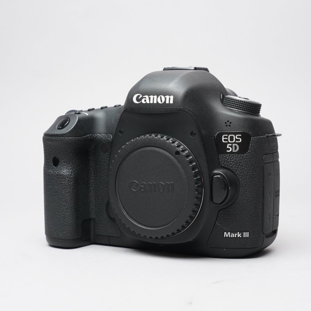 Canon Eos 5D Mark Iii DSLR Camera Body view 4